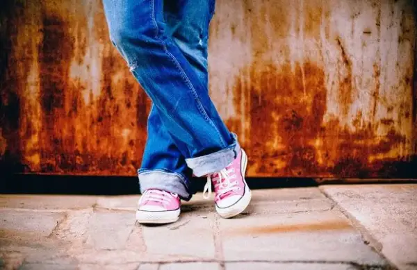 Tips Memilih Sepatu Sesuai Bentuk Kaki dan Aktivitas, Bukan Mewah tapi Kebutuhan