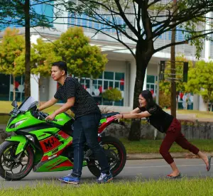 Motor mogok ternyata tidak hanya disebabkan oleh komponen yang sudah termakan usia. Ternyata pasca cuci motor juga bisa menyebabkan kemogokan yang relatif menimbulkan kebingungan.