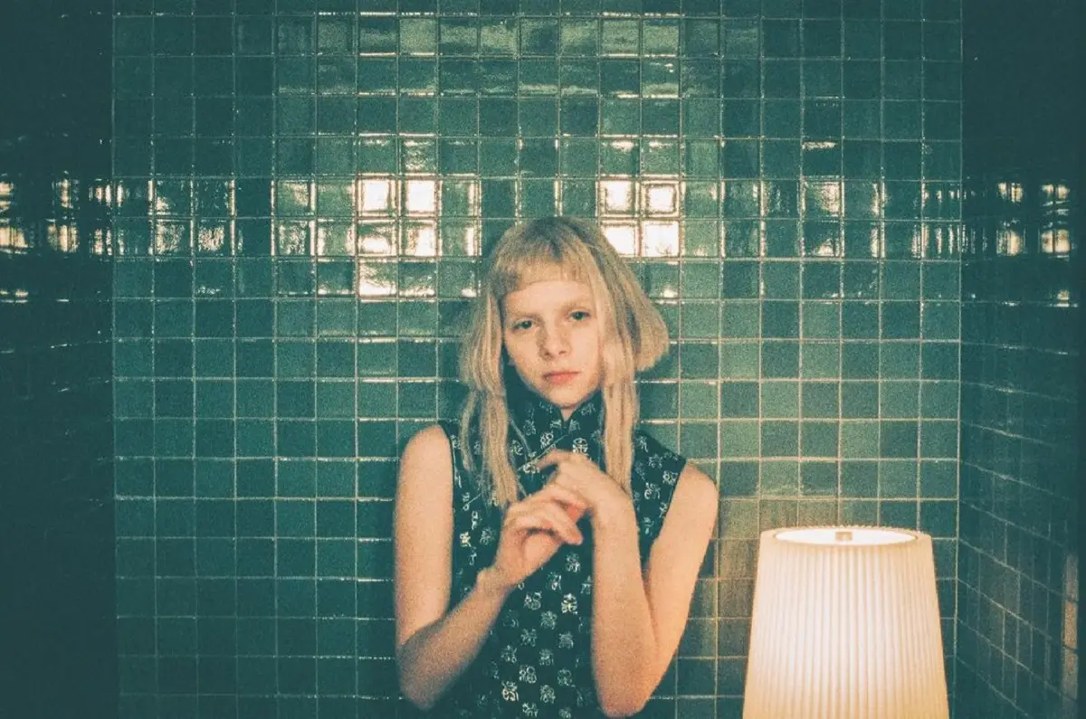 Aurora (Sumber : Instagram Aurora @auroramusic)