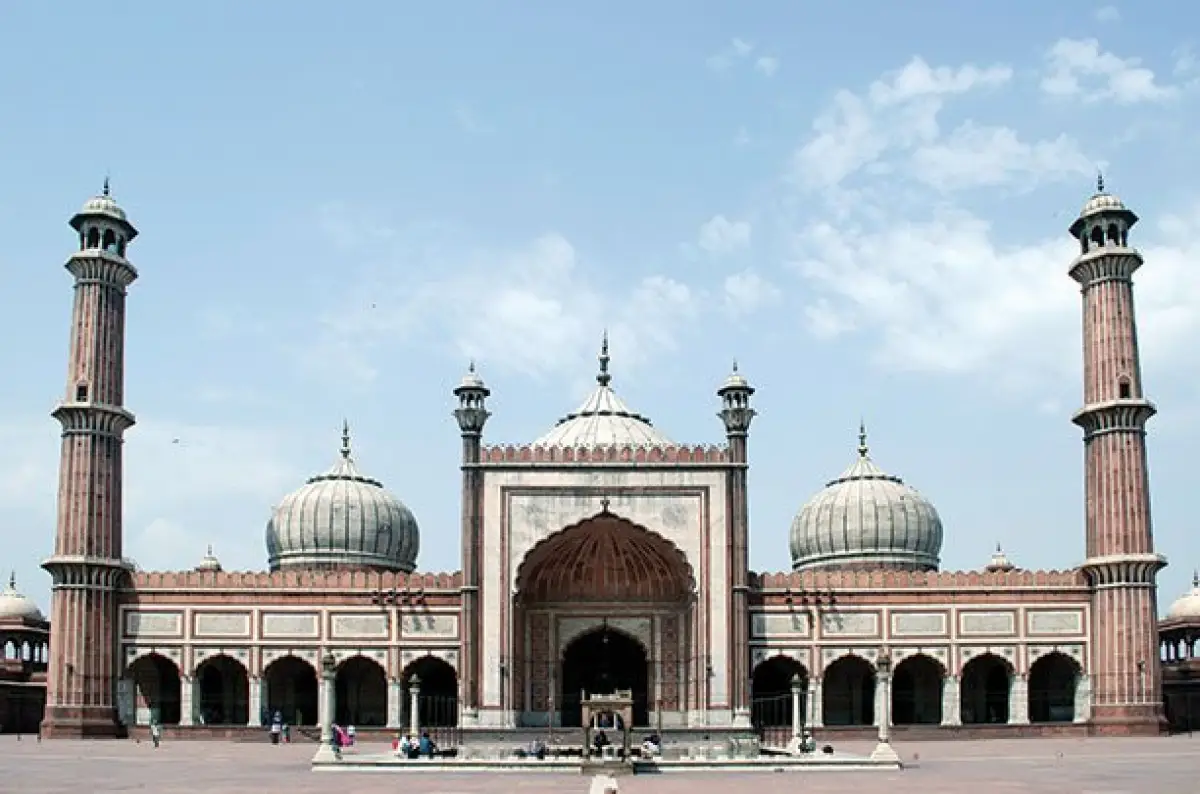 Masjid Jami yang terletak di Delhi, India.