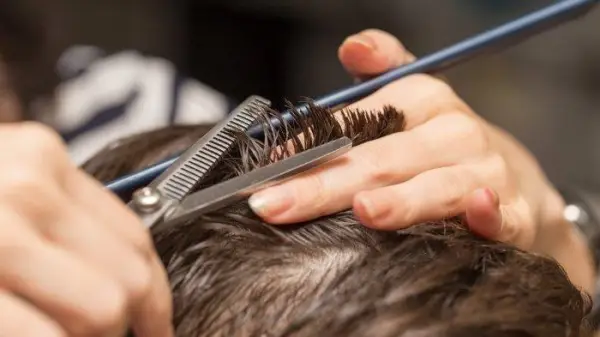 Serba-Serbi Imlek 2024: Bolehkah Potong Rambut Saat Imlek, dan Kapan Waktunya?