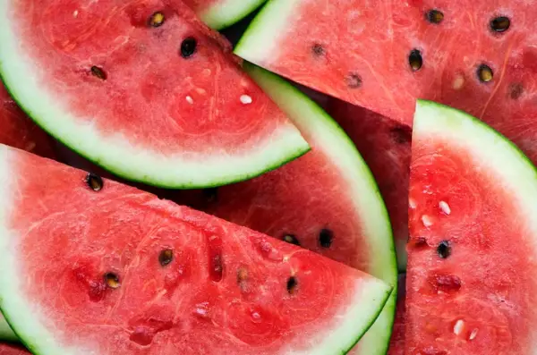6 Manfaat Buah Semangka untuk Kesehatan, dari Mata hingga Jantung
