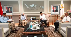 Kemensos dan Kementerian PANRB membahas tata kelola Sekolah Rakyat dan status guru, Selasa (7/4/2025). (Sumber: Kemensos)