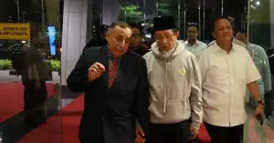 Menag Nasaruddin Umar jelang keberangkatan ke Madinah, Minggu (27/4/2025) dini hari. (Sumber: Kemenag)