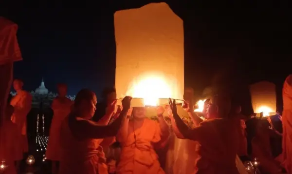 Puncak Waisak 2025 di Borobudur, 2.569 Lampion Akan Dilepaskan Malam Ini