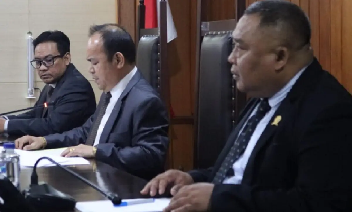 Ketidakhadiran Terlapor, Sidang KPPU Terkait PT Laboratorium Medio Pratama Ditunda (Sumber : Dok. KPPU)