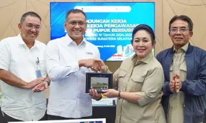 Komisi IV DPR RI Tinjau Distribusi Pupuk Subsidi di Sumatera Selatan (Sumber : Dok. pusri.co.id)