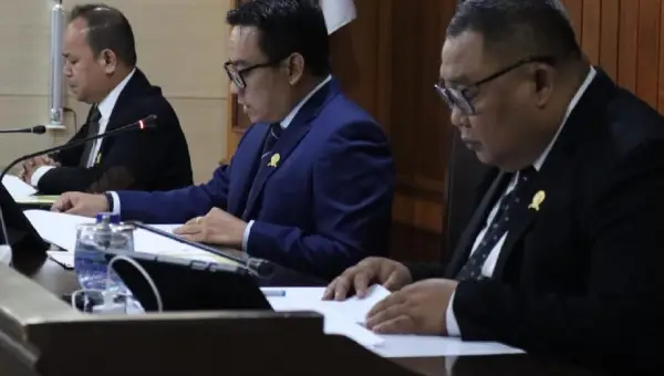 KPPU Jatuhkan Denda Miliaran untuk Persekongkolan Pengadaan Transportasi EMU Proyek KCJB