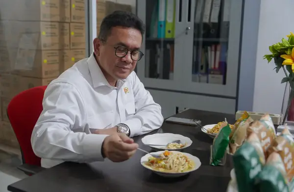 Dorong UMKM Menembus Pasar Dunia, Mendag Kunjungi Produsen Jamu dan Bakmi Jogja Sundoro