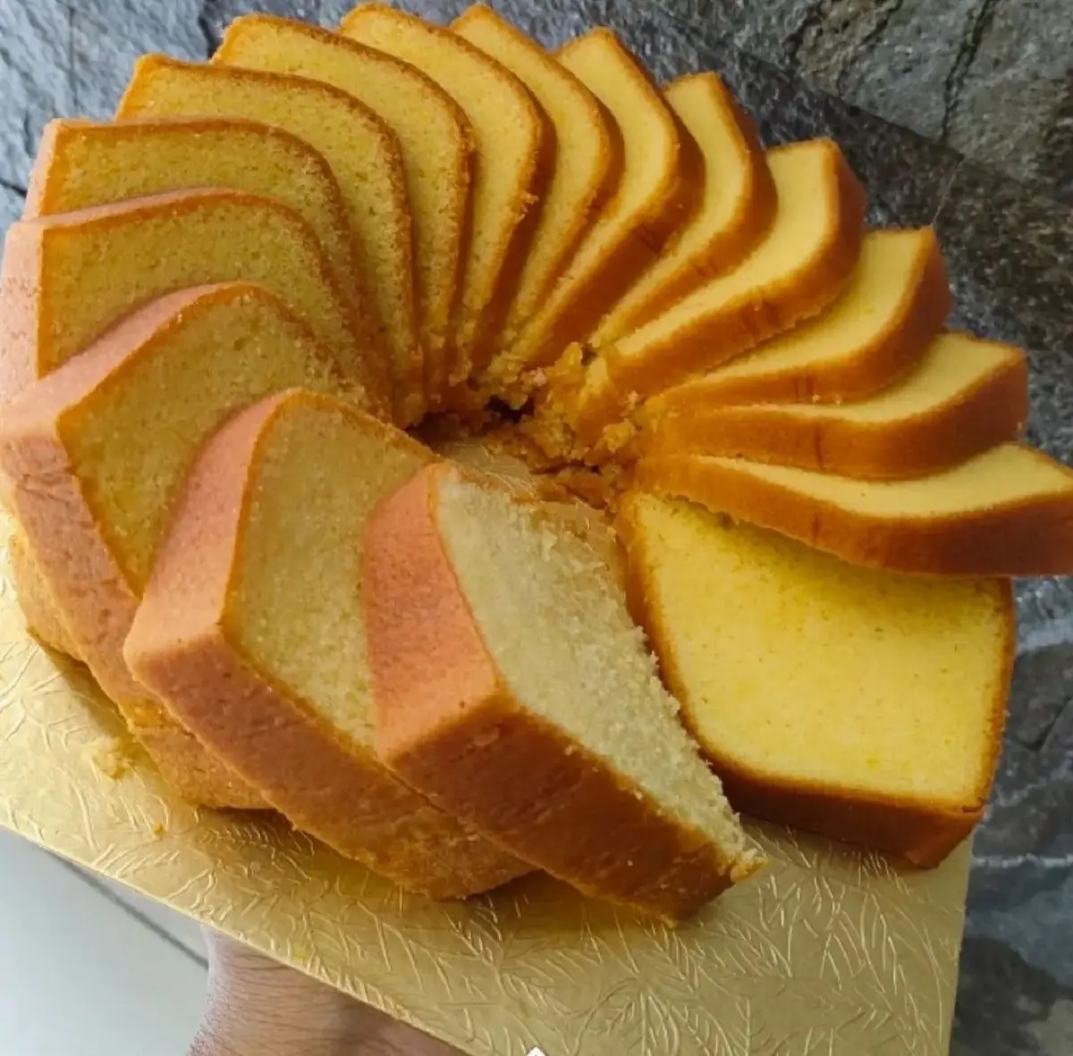Resep Bolu Jadul Empuk & Lembut, Bikin Kangen Masa Kecil! (Sumber : pinterest/Erin Borneo)