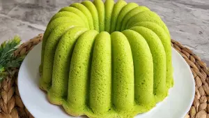 Resep Bolu Pandan Klasik: Lembut, Harum, dan Menggoda Selera (Sumber : YouTube/atha naufal)