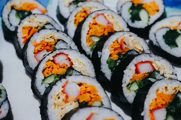 Resep Gimbap Praktis: Bisa Dibuat Sendiri di Rumah, Gampang dan Enak!