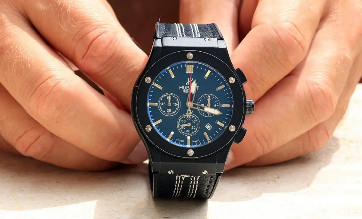 Jam Tangan Sebagai Statement Fashion (Sumber : Pixabay/pompi)