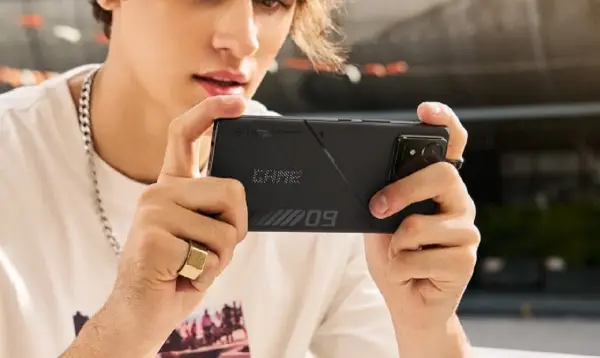 Keunggualn ASUS ROG Phone 9 FE. Smartphone Gaming Terbaru dengan Performa Maksimal