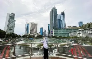 Sky Deck Halte Bundaran HI (Sumber : Minews.id)