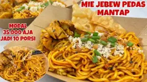 Resep Mie Jewbew Garut yang Lagi Viral, Pedas Manis Gurih dan Bikin Ketagihan! (Sumber : YouTube/ Ika Mardatillah)
