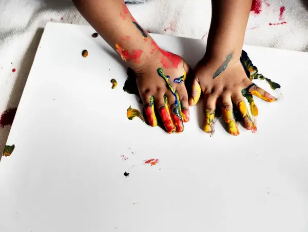 7 Ide DIY Edukatif dan Aman untuk Mengisi Waktu Anak di Rumah